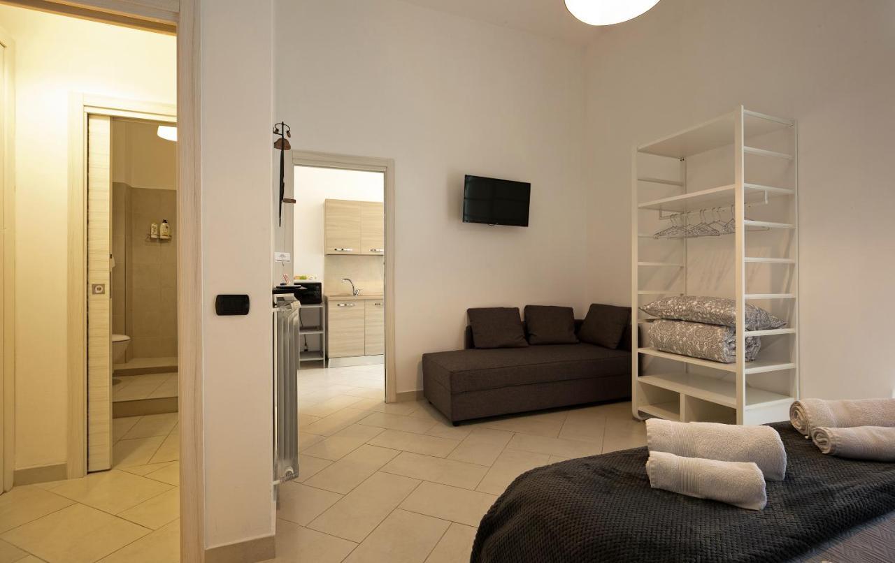Le Corti Di Napoli Apartments Luaran gambar