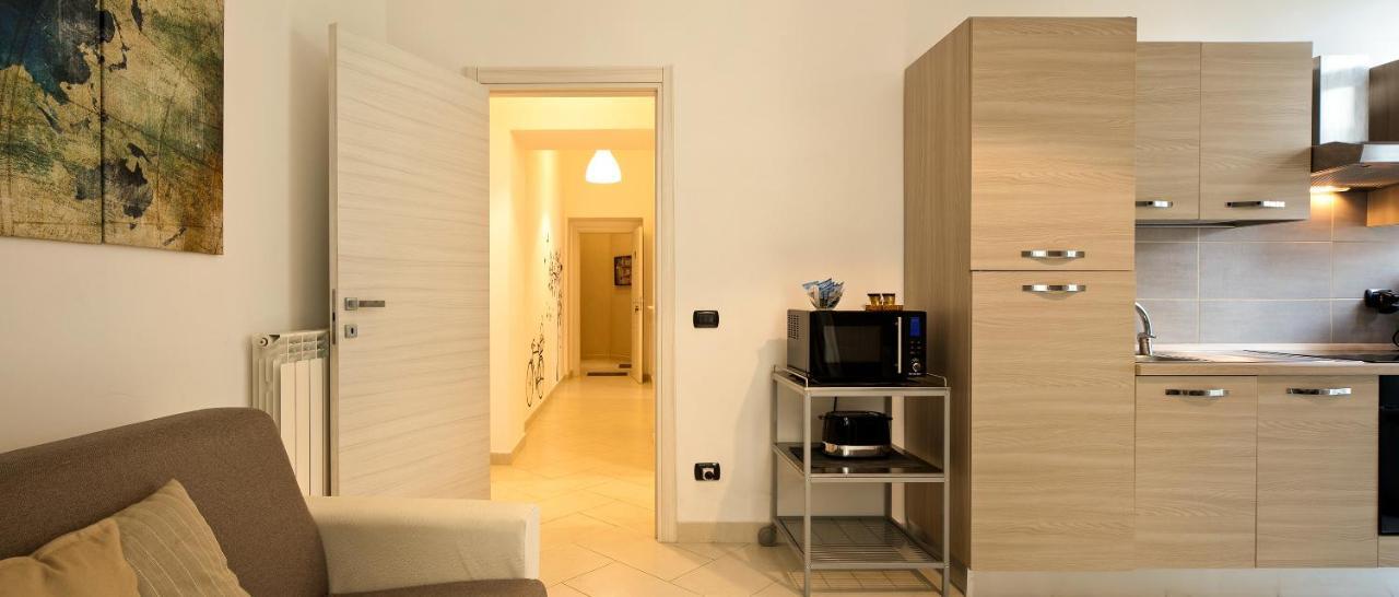 Le Corti Di Napoli Apartments Luaran gambar