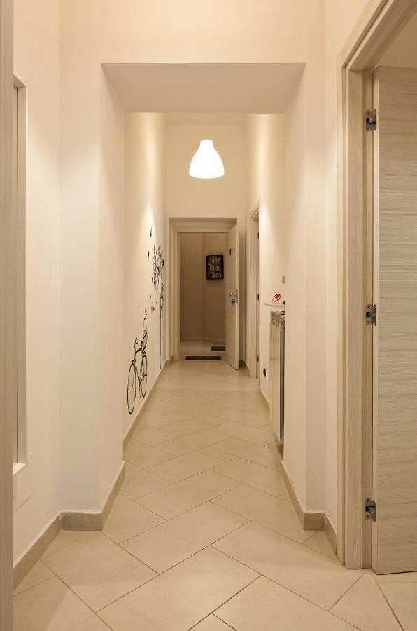 Le Corti Di Napoli Apartments Luaran gambar